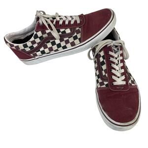 Vans red and white checkered lace up sneakers Men’s Size 11